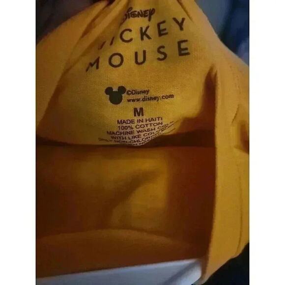 Disney Mens Mickey Mouse Choose Nature Yellow Tee Shirt Sz M NWT Excellent CR6 - Picture 3 of 5